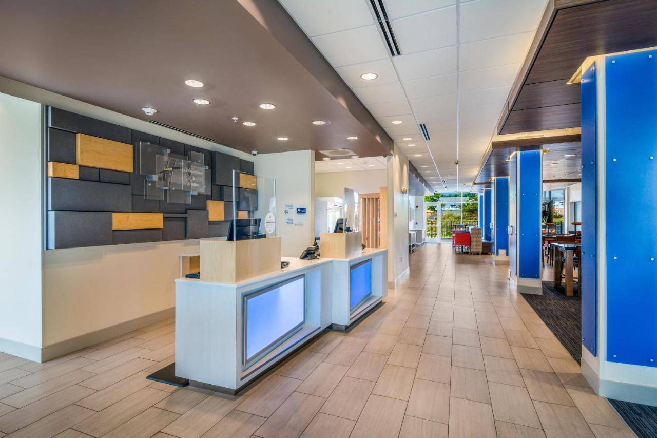 Holiday Inn Express & Suites - Asheboro By Ihg Exterior foto